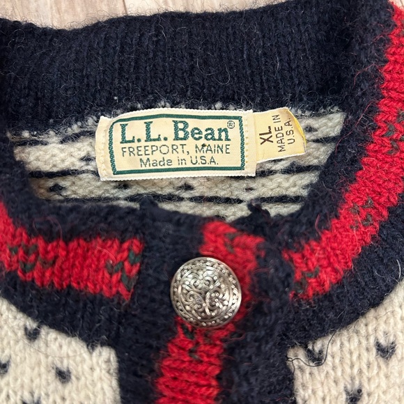 L.L. Bean Vintage Wool Nordic Cardigan - Picture 4 of 9